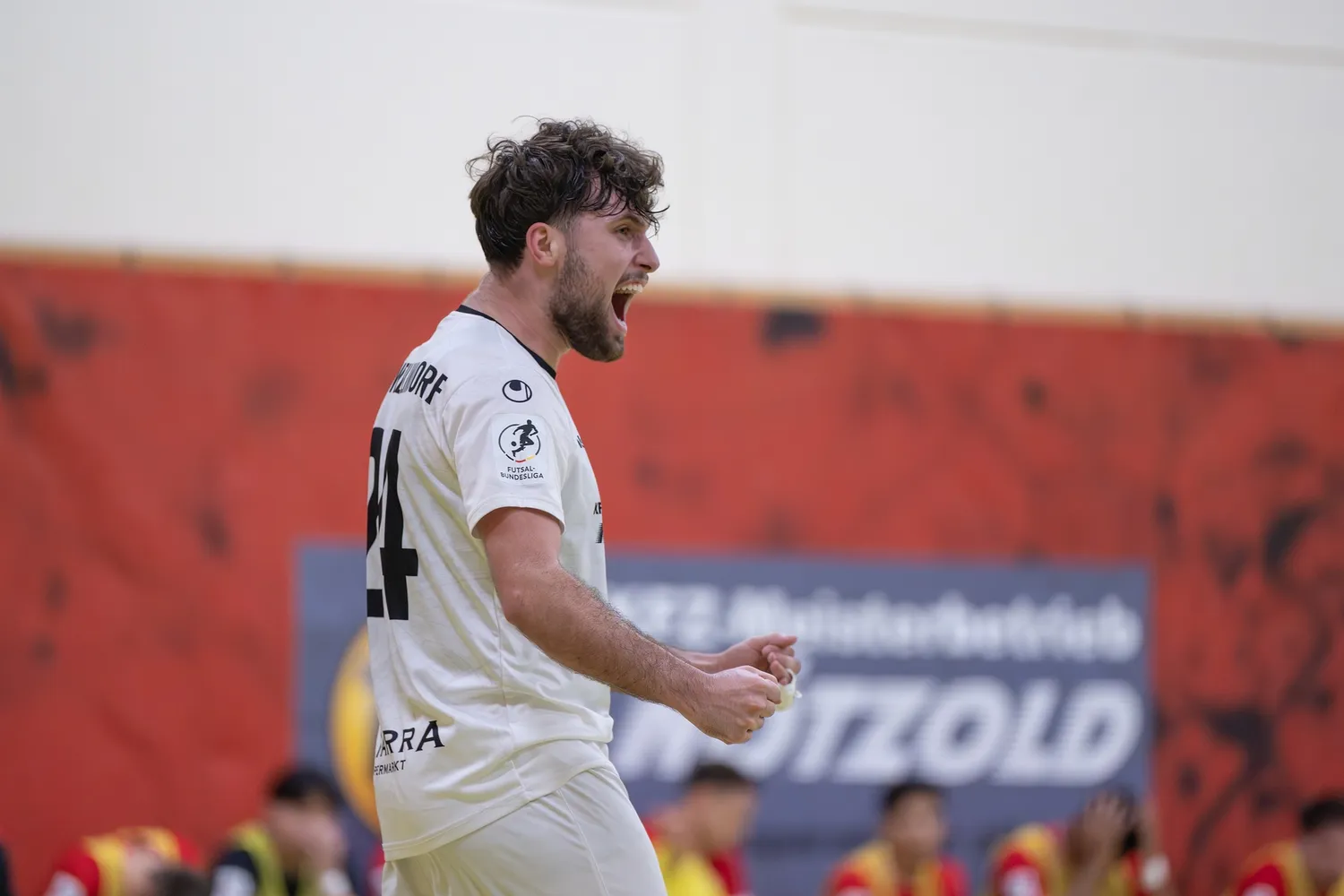 Nationalspieler Redzepi verlängert
